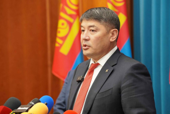 Т.Аубакир: Багш нарыг хуулийн дагуу ажил хаяач гэж зөвлөмөөр байна